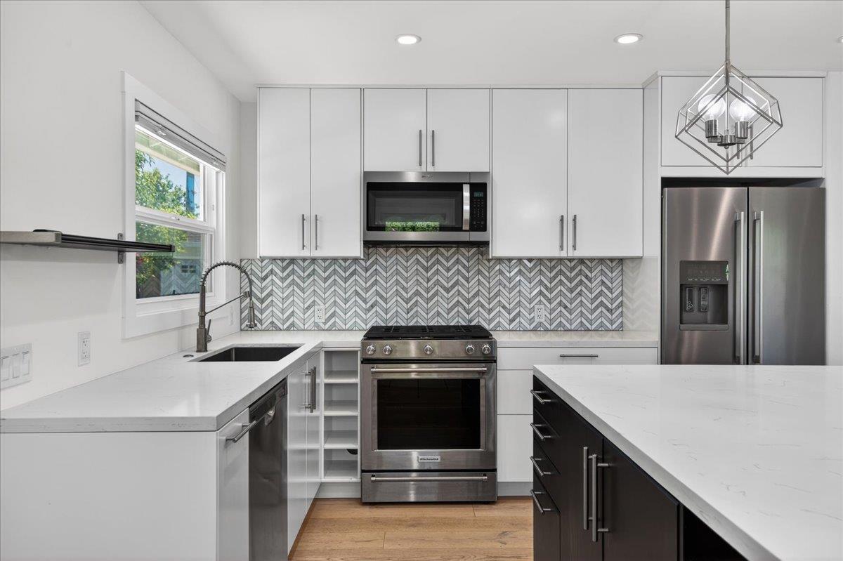 Detail Gallery Image 18 of 64 For 2080 Heatherdale Ave, San Jose,  CA 95128 - – Beds | – Baths