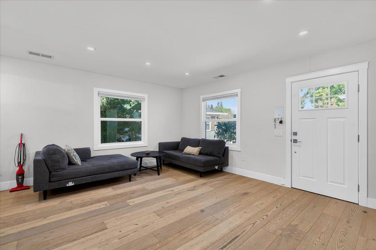 Detail Gallery Image 31 of 64 For 2080 Heatherdale Ave, San Jose,  CA 95128 - – Beds | – Baths