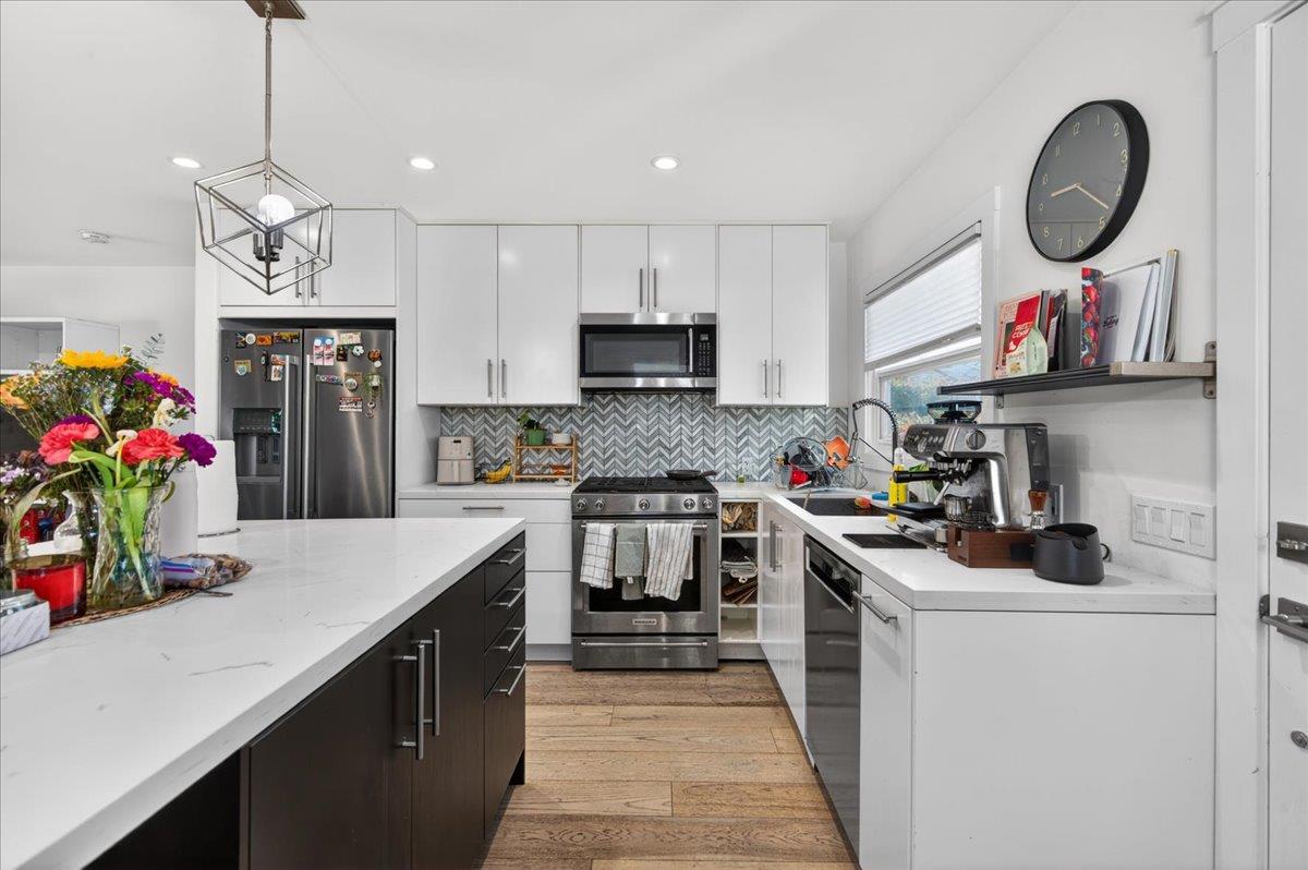 Detail Gallery Image 37 of 64 For 2080 Heatherdale Ave, San Jose,  CA 95128 - – Beds | – Baths