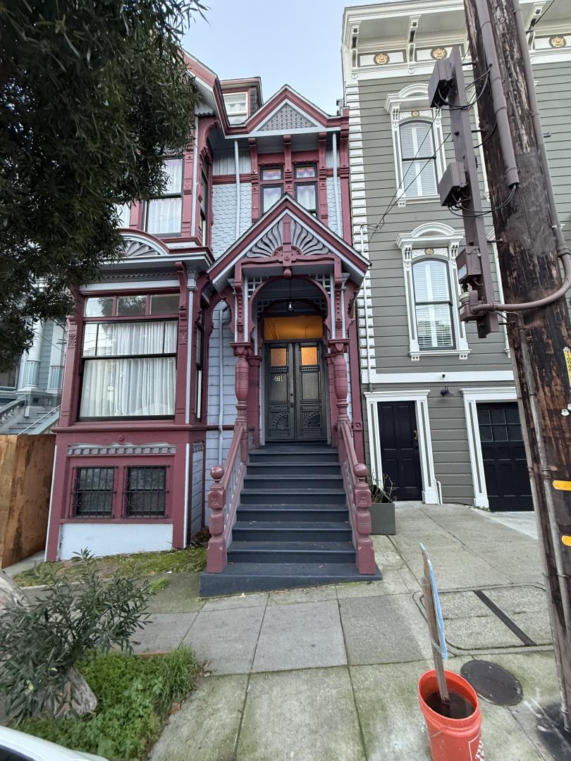 Front Image Thumbnail for ML82042755