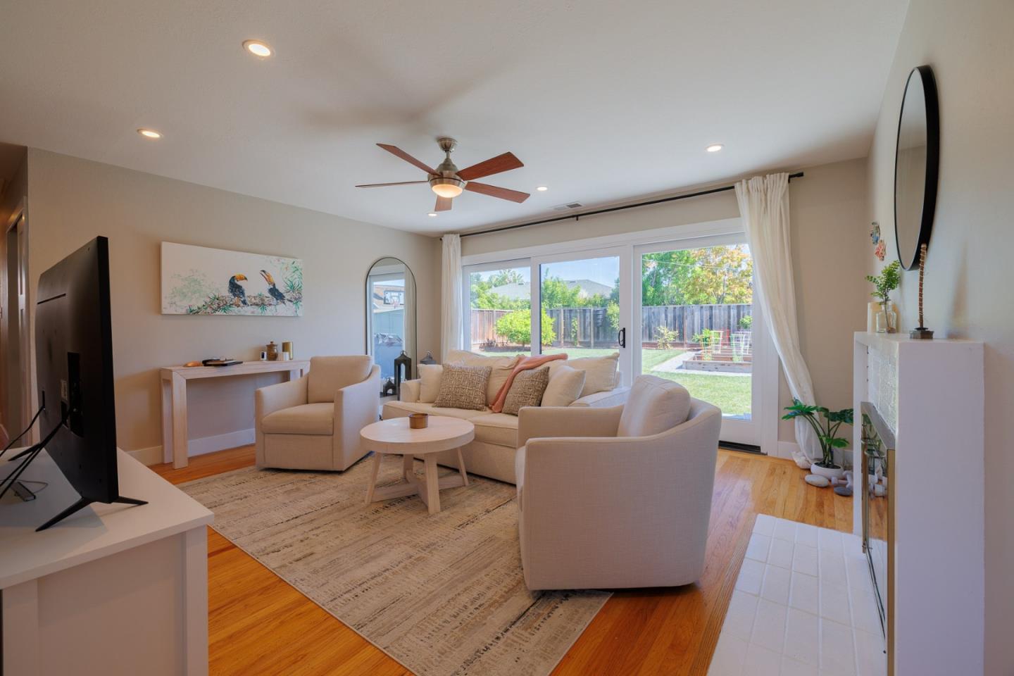 Detail Gallery Image 2 of 15 For 2006 Stanley Ave, Santa Clara,  CA 95050 - 3 Beds | 2 Baths