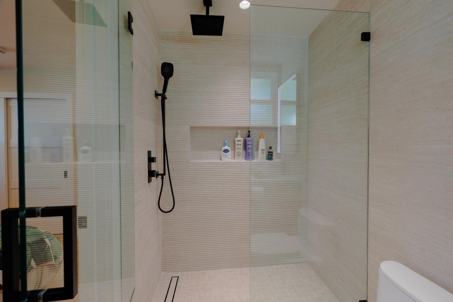 Detail Gallery Image 6 of 15 For 2006 Stanley Ave, Santa Clara,  CA 95050 - 3 Beds | 2 Baths