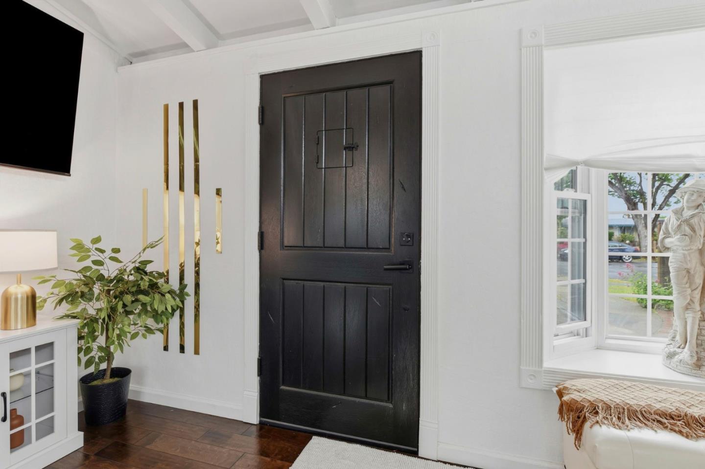 Detail Gallery Image 6 of 32 For 1230 Palamos Ave, Sunnyvale,  CA 94089 - 3 Beds | 2 Baths