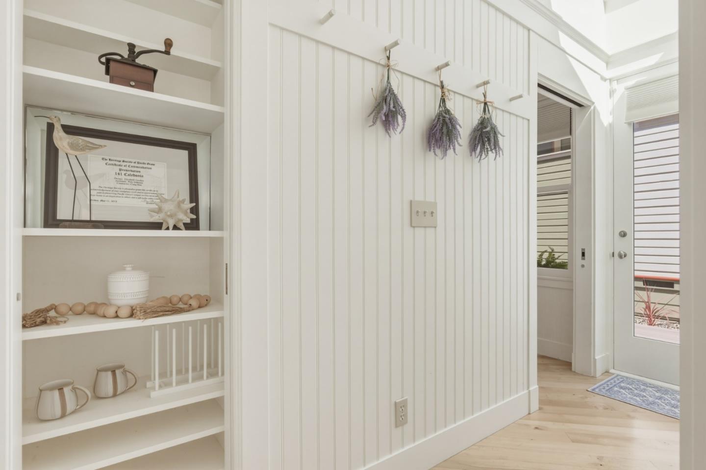 Detail Gallery Image 11 of 25 For 141 Caledonia Ave, Pacific Grove,  CA 93950 - 1 Beds | 1 Baths