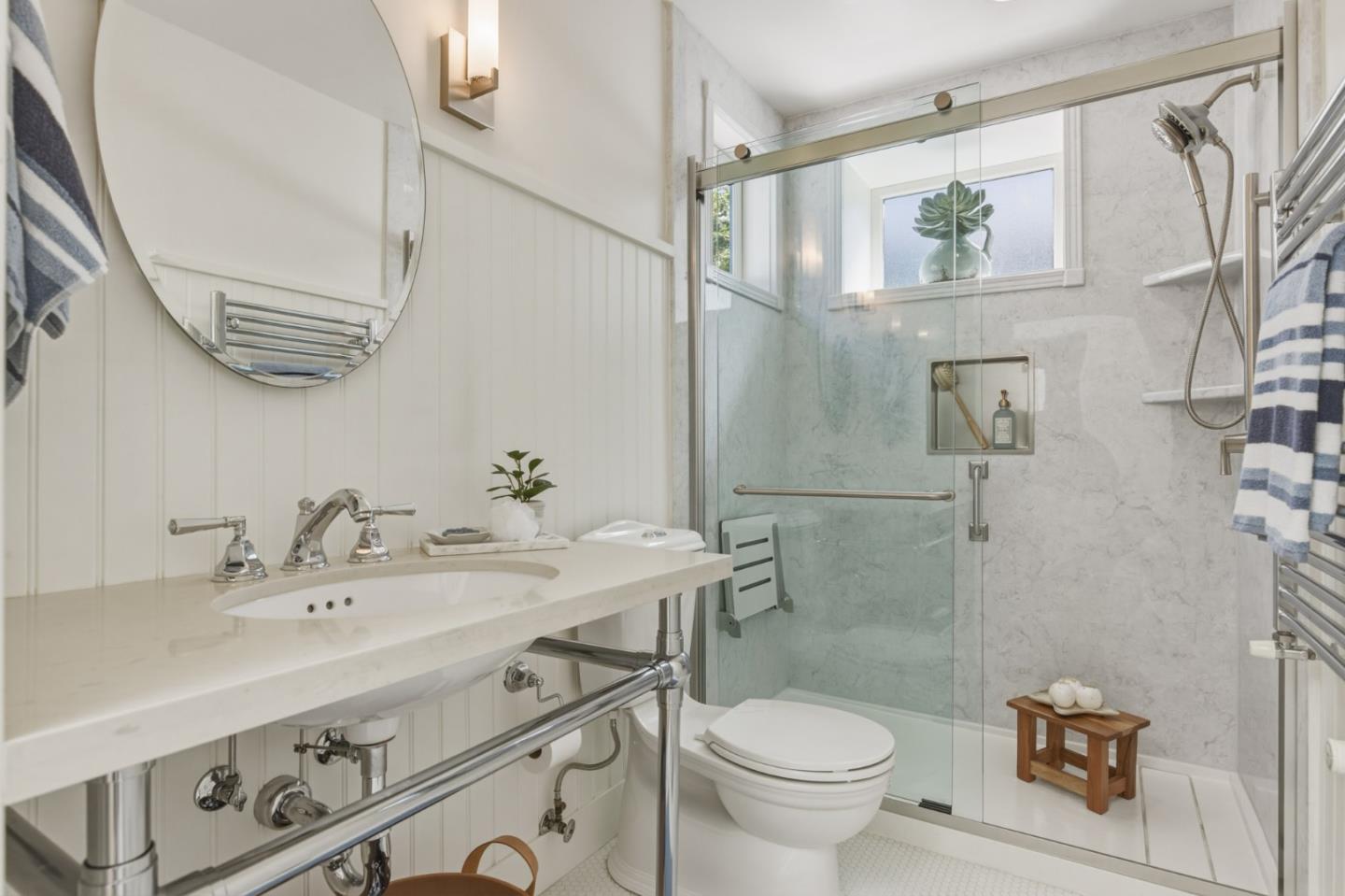 Detail Gallery Image 13 of 25 For 141 Caledonia Ave, Pacific Grove,  CA 93950 - 1 Beds | 1 Baths