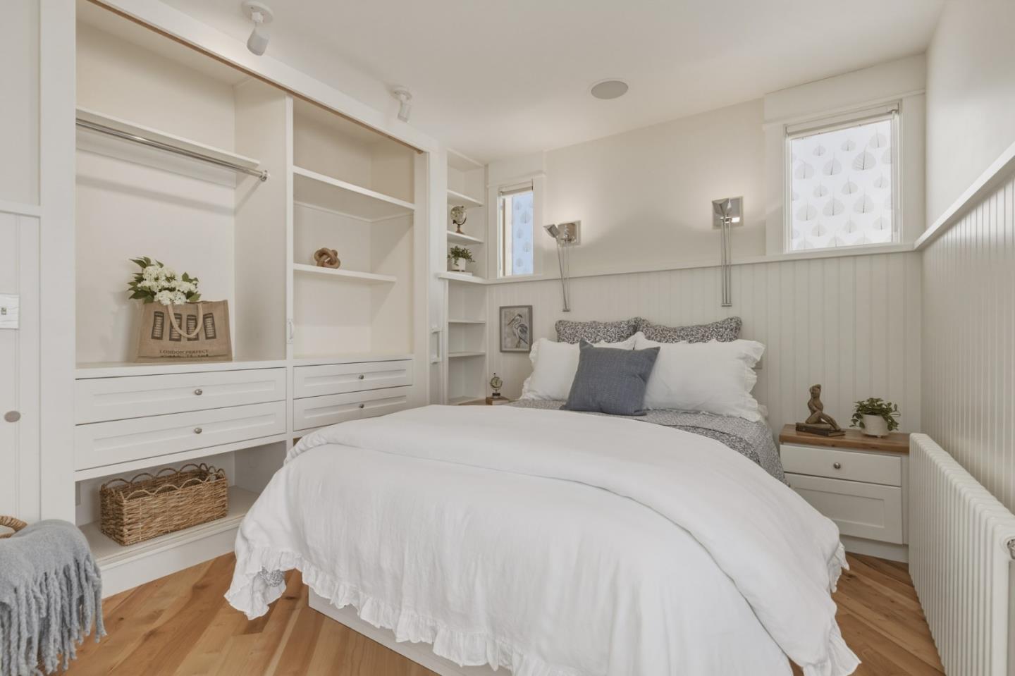 Detail Gallery Image 15 of 25 For 141 Caledonia Ave, Pacific Grove,  CA 93950 - 1 Beds | 1 Baths