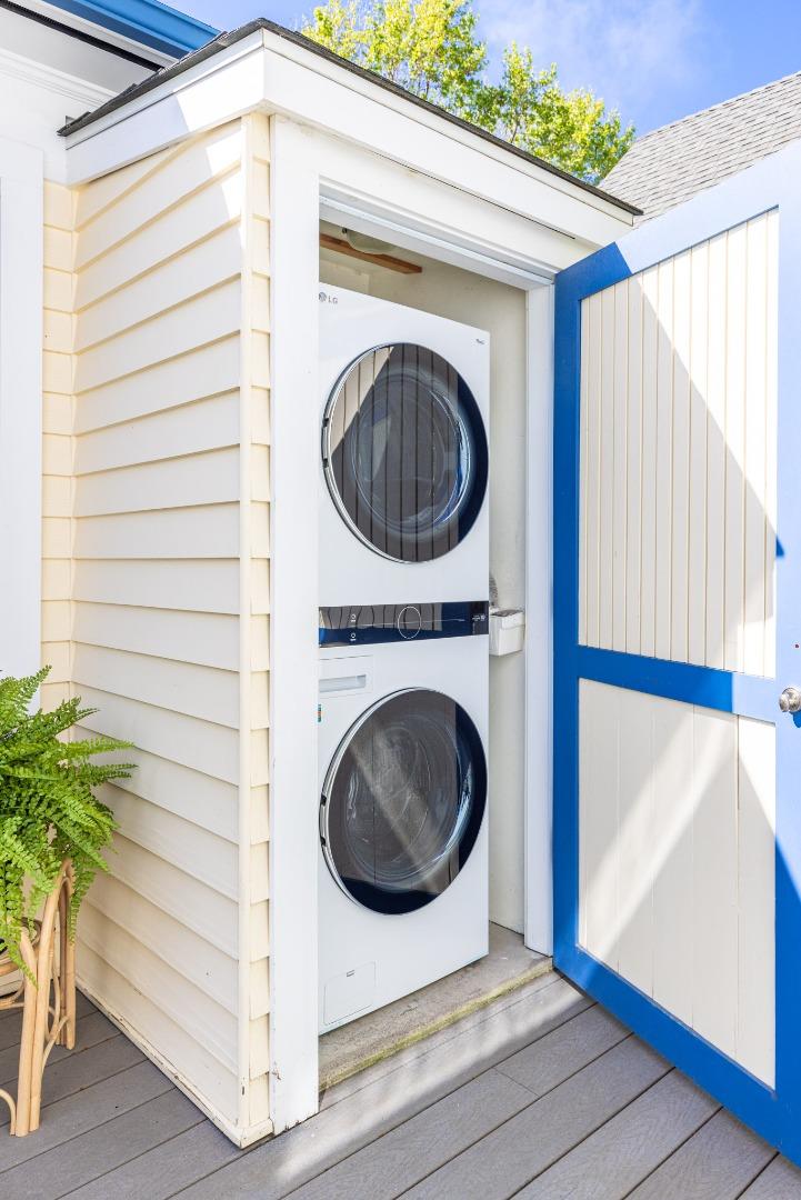 Detail Gallery Image 17 of 25 For 141 Caledonia Ave, Pacific Grove,  CA 93950 - 1 Beds | 1 Baths