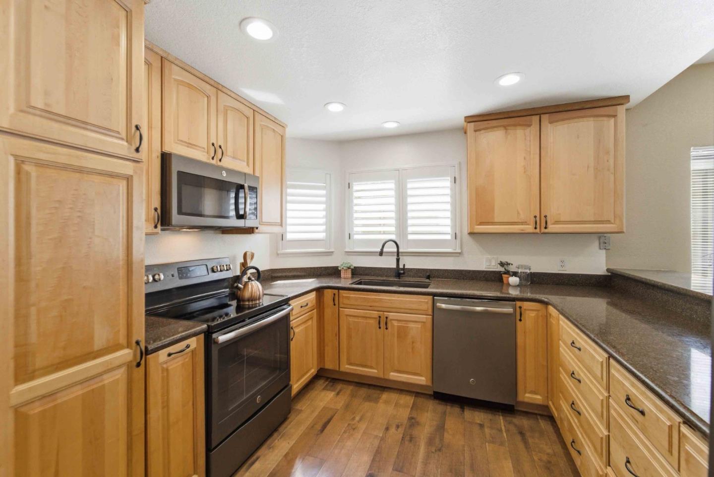 Detail Gallery Image 15 of 35 For 3735 Terstena Pl #159,  Santa Clara,  CA 95051 - 2 Beds | 2 Baths