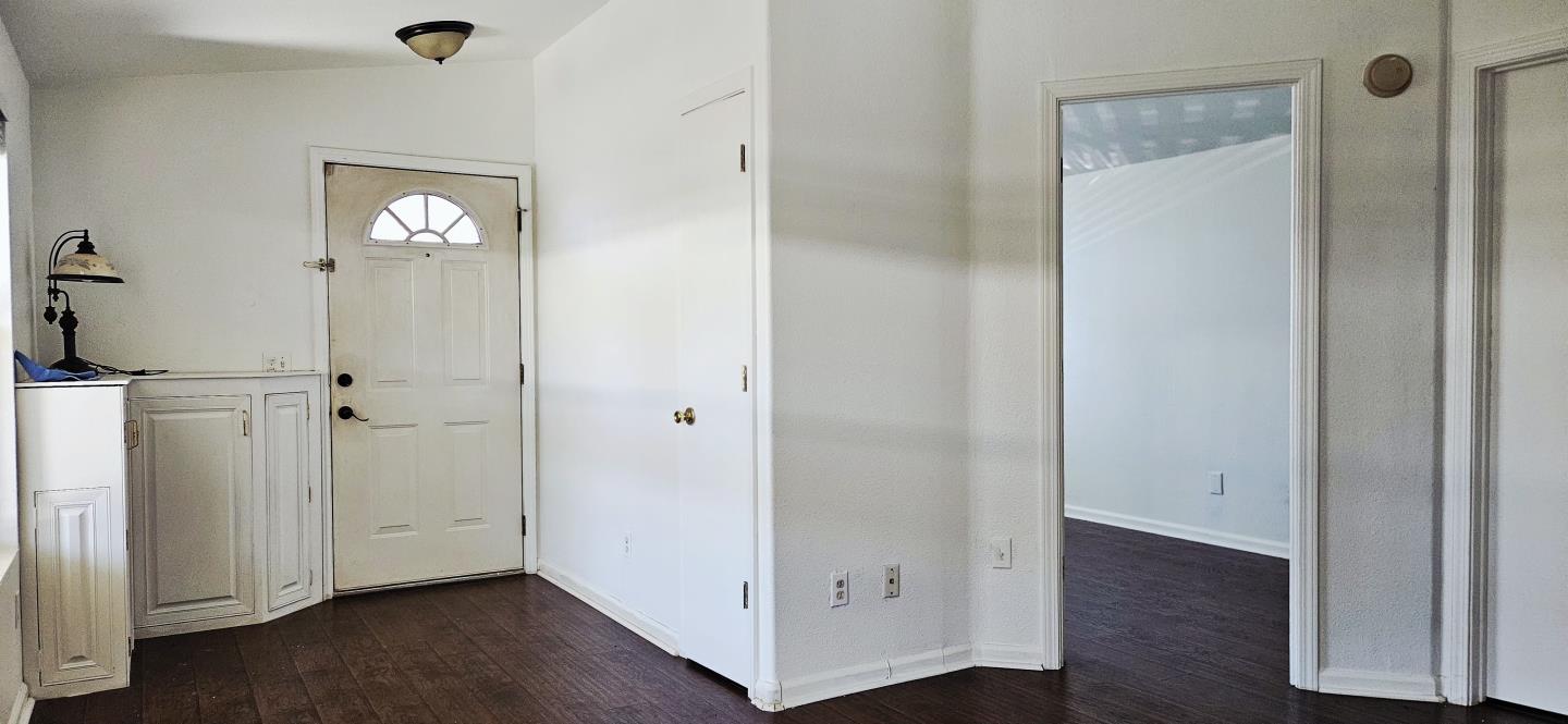 Detail Gallery Image 2 of 18 For 13720 Monte Bello #105,  Castroville,  CA 95012 - 2 Beds | 2 Baths