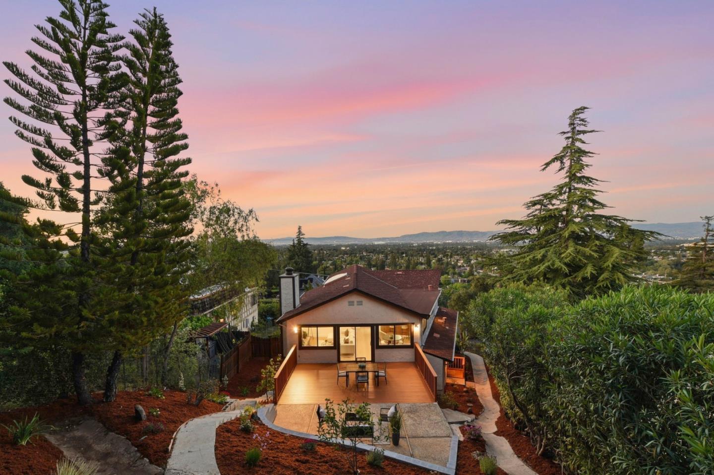 Detail Gallery Image 18 of 63 For 22670 San Juan Rd, Cupertino,  CA 95014 - 4 Beds | 2/1 Baths