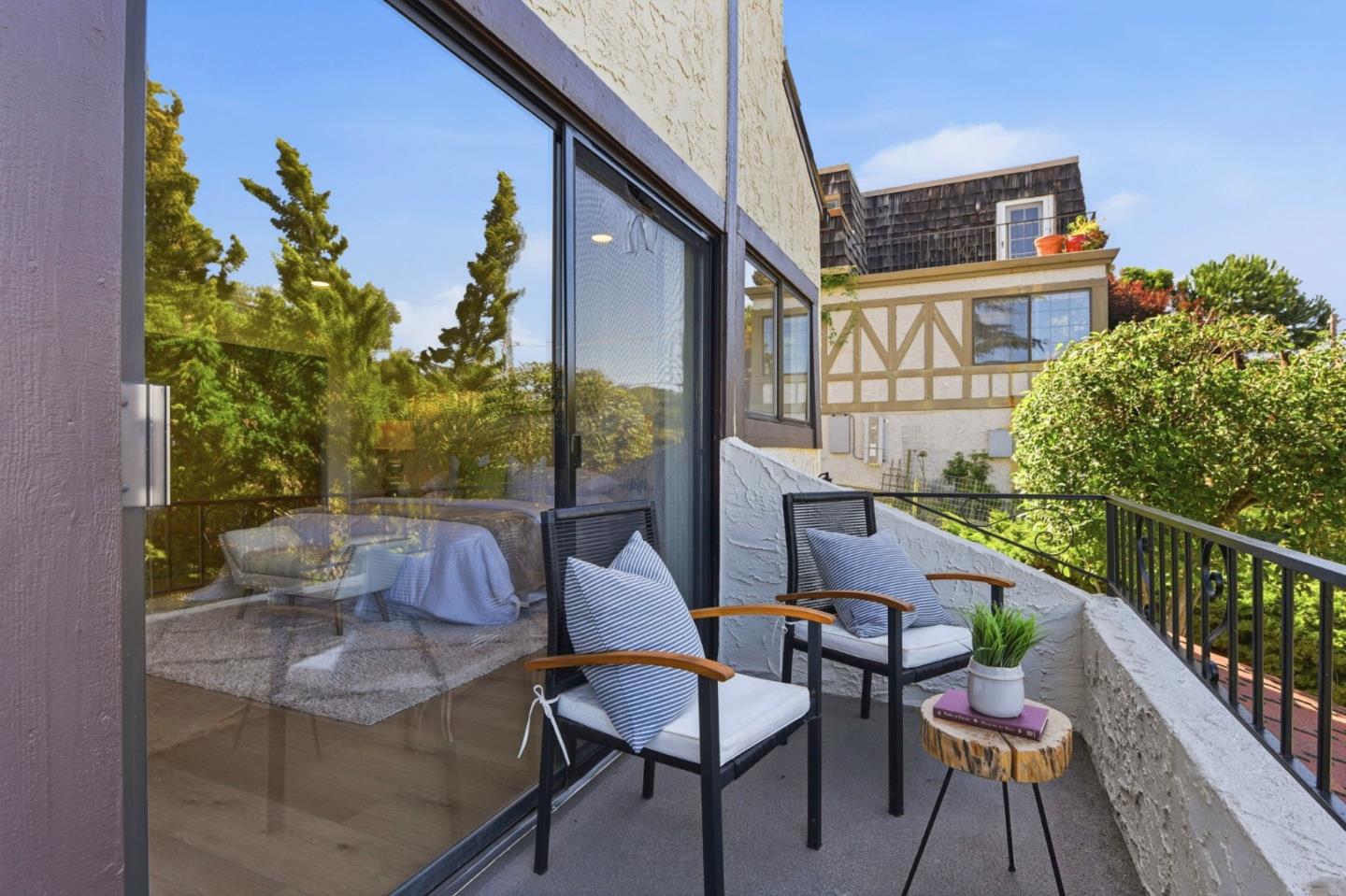 Detail Gallery Image 30 of 63 For 22670 San Juan Rd, Cupertino,  CA 95014 - 4 Beds | 2/1 Baths