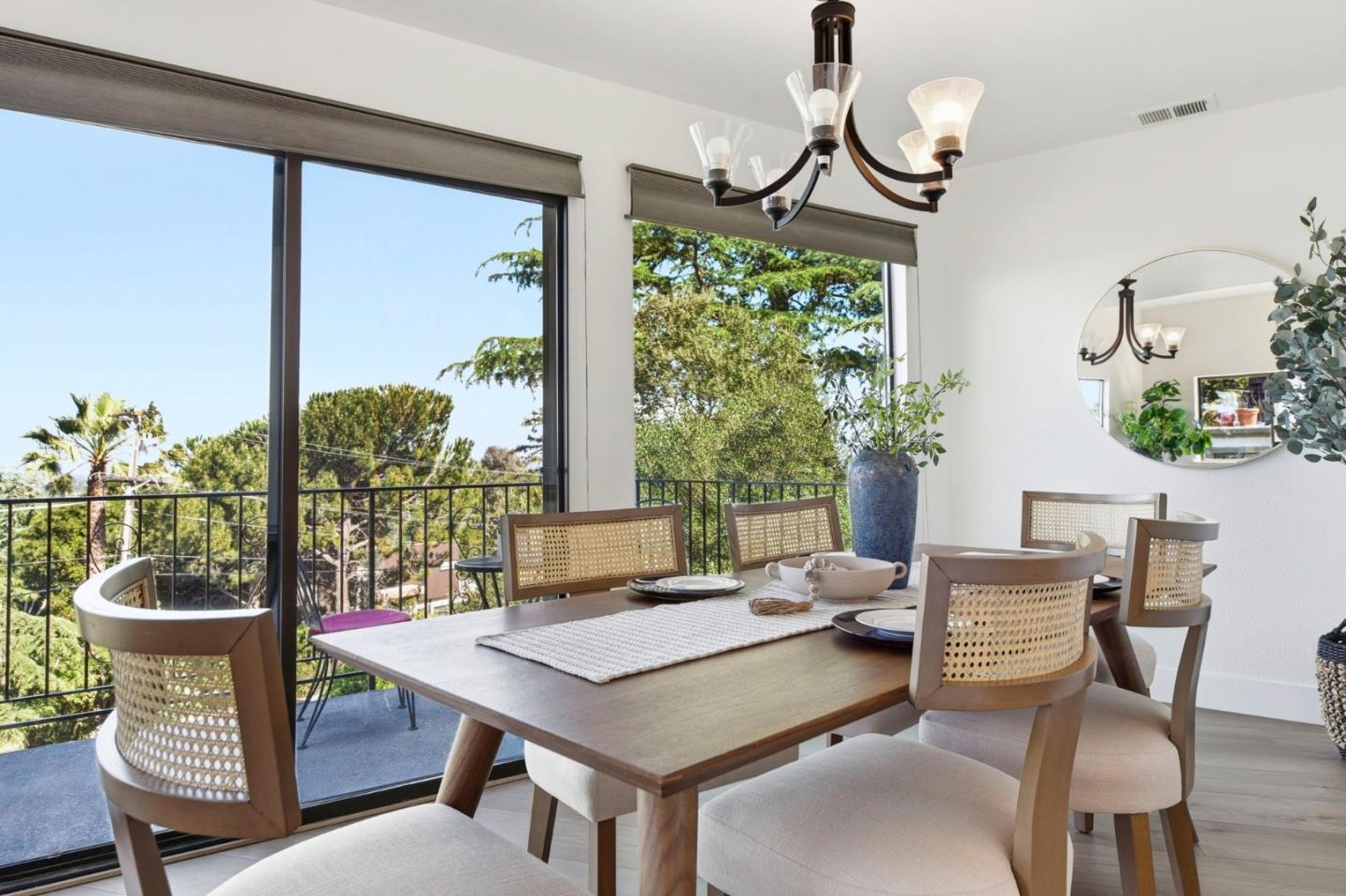 Detail Gallery Image 7 of 63 For 22670 San Juan Rd, Cupertino,  CA 95014 - 4 Beds | 2/1 Baths