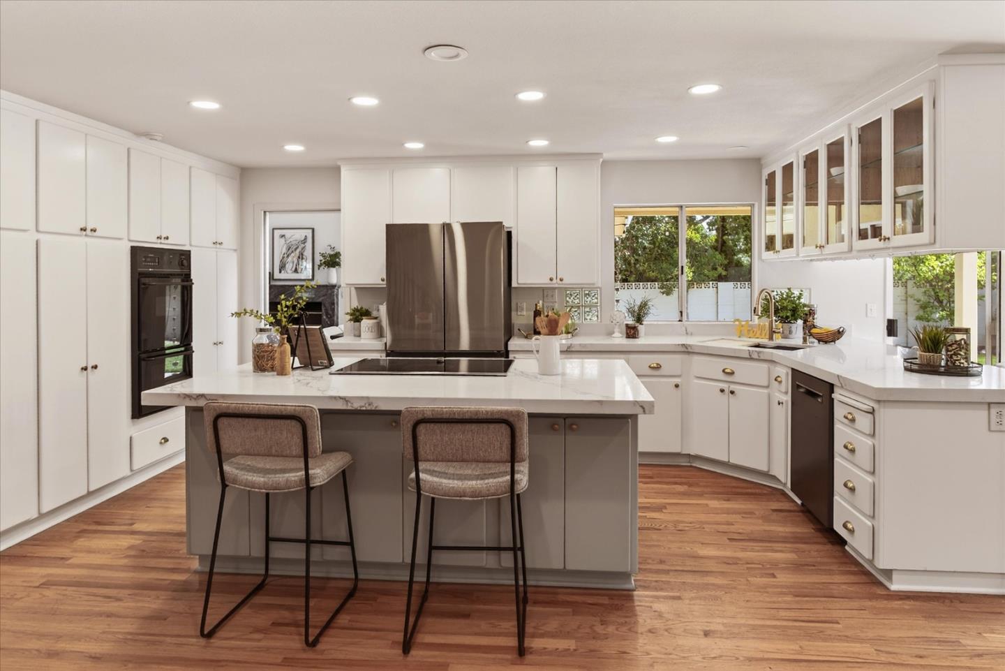 Detail Gallery Image 11 of 69 For 6894 Serenity Ct, San Jose,  CA 95120 - 6 Beds | 4/1 Baths