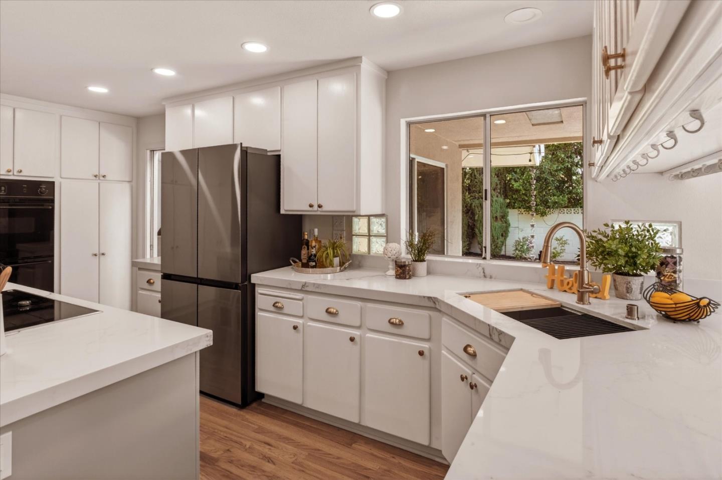 Detail Gallery Image 12 of 69 For 6894 Serenity Ct, San Jose,  CA 95120 - 6 Beds | 4/1 Baths