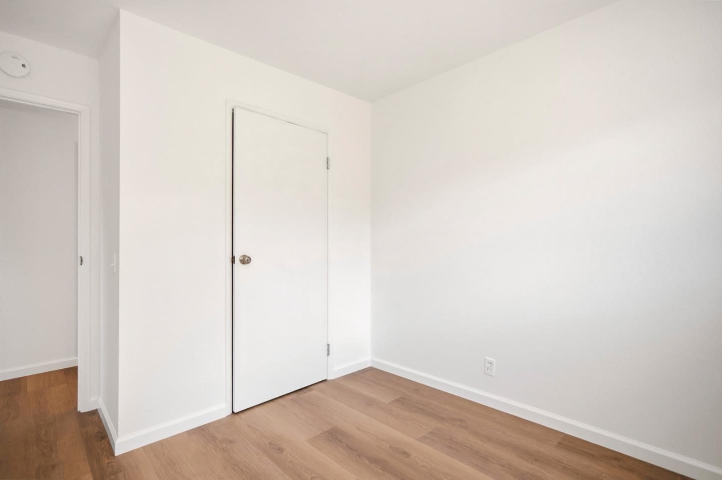 Detail Gallery Image 11 of 20 For 1114 Miles Ave, Pacific Grove,  CA 93950 - 3 Beds | 1/1 Baths