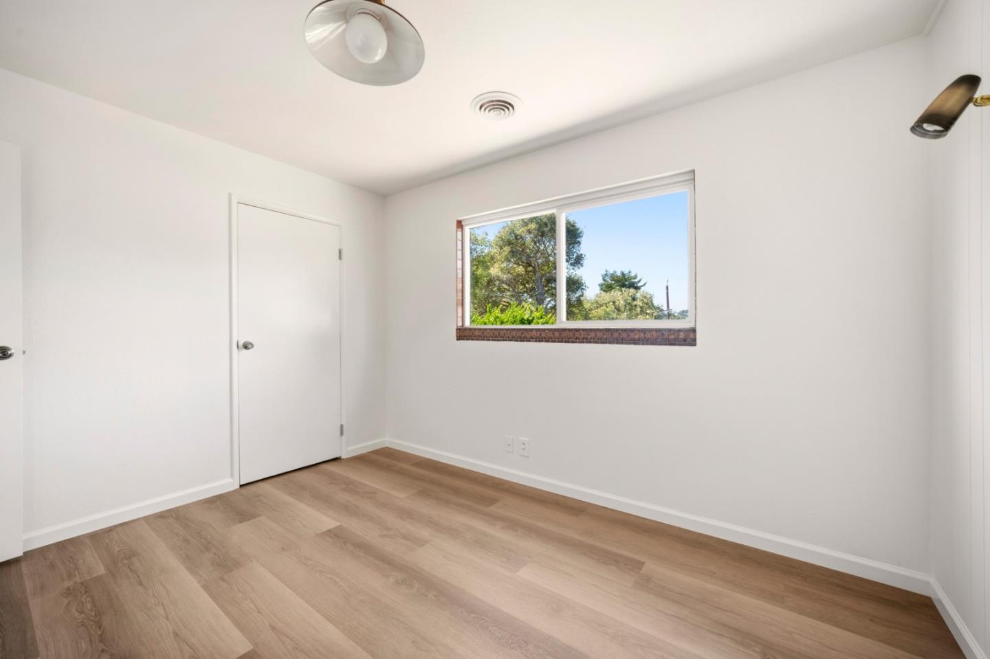 Detail Gallery Image 17 of 20 For 1114 Miles Ave, Pacific Grove,  CA 93950 - 3 Beds | 1/1 Baths