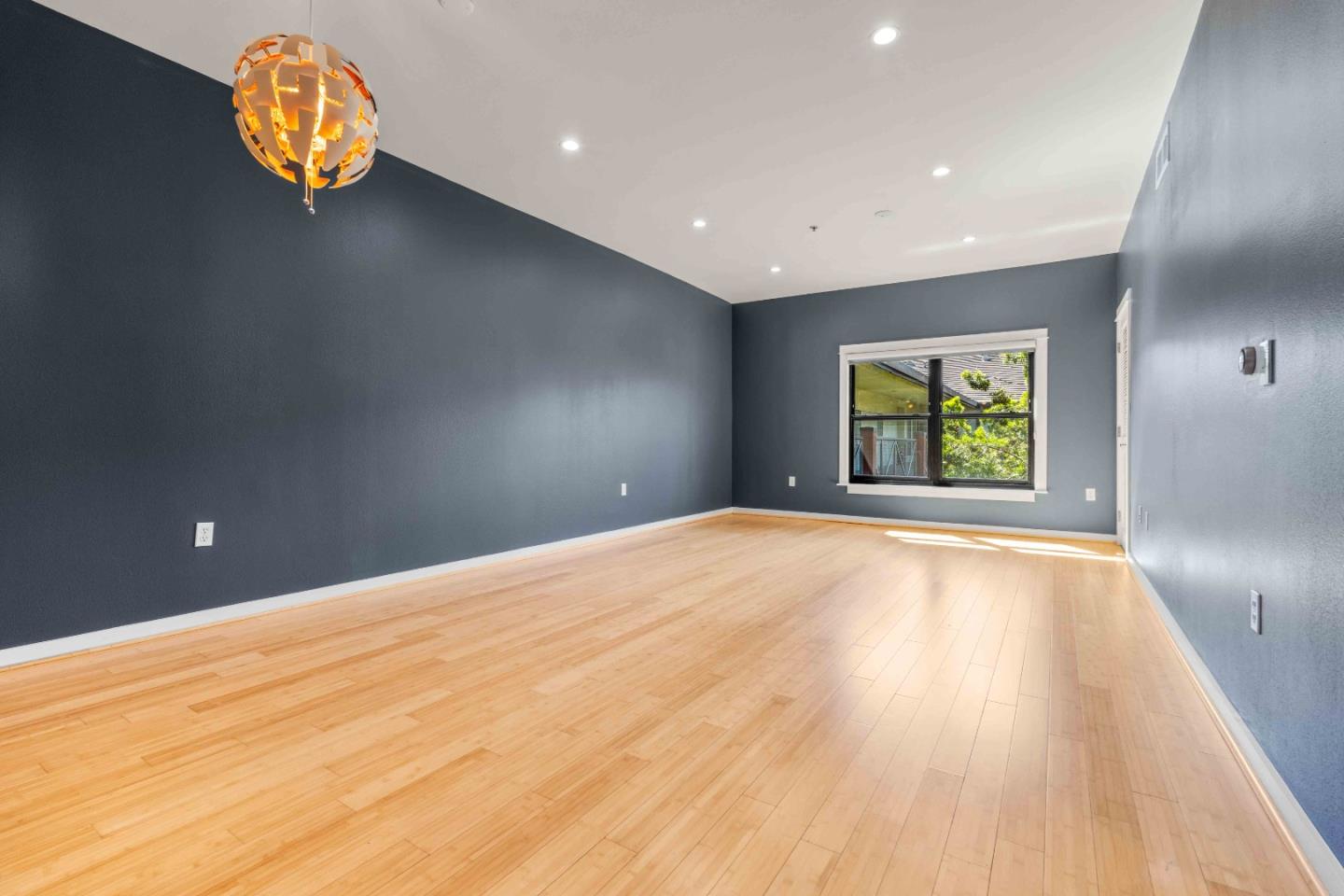 Detail Gallery Image 8 of 28 For 125 Patterson St #320,  San Jose,  CA 95112 - 1 Beds | 1 Baths