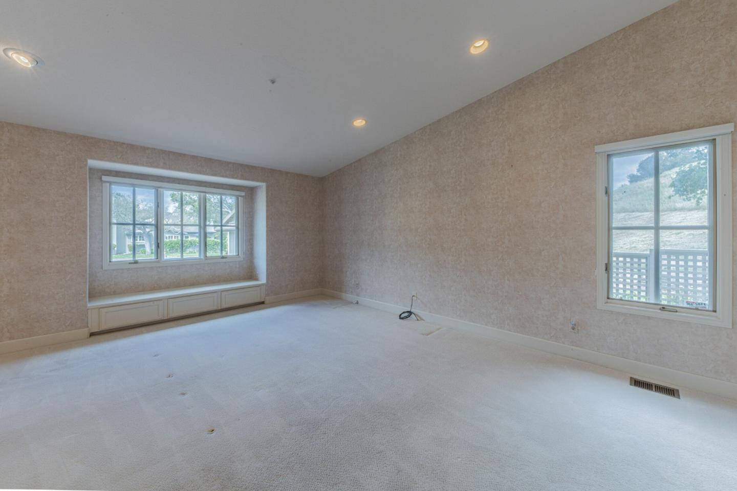 Detail Gallery Image 21 of 38 For 25683 Meadowview Ct, Salinas,  CA 93908 - 3 Beds | 3 Baths