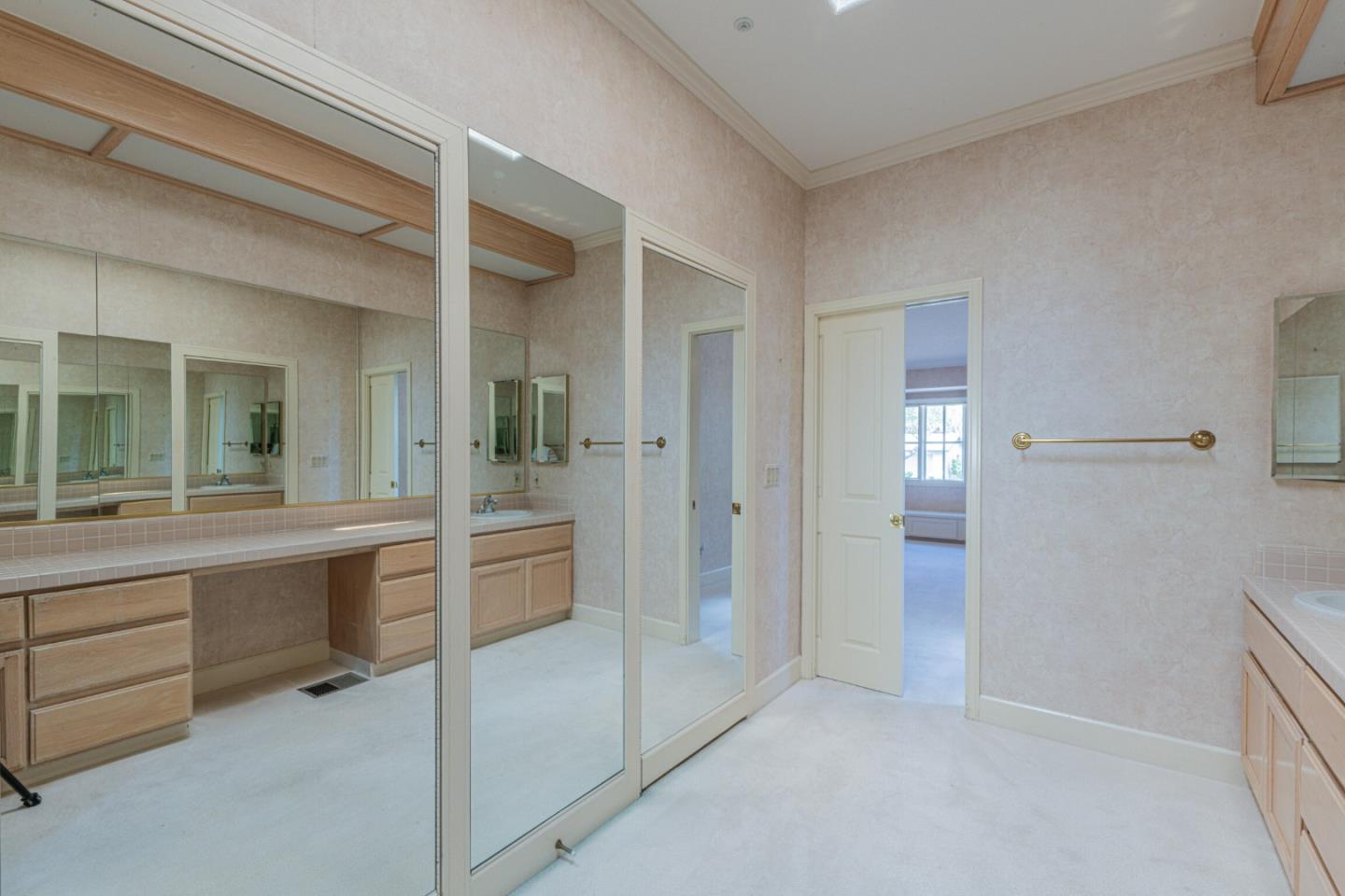 Detail Gallery Image 26 of 38 For 25683 Meadowview Ct, Salinas,  CA 93908 - 3 Beds | 3 Baths