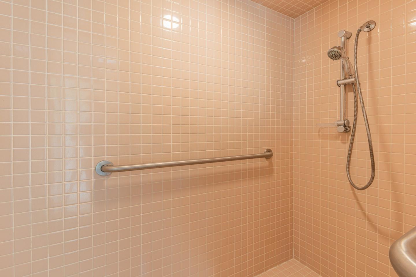 Detail Gallery Image 30 of 38 For 25683 Meadowview Ct, Salinas,  CA 93908 - 3 Beds | 3 Baths