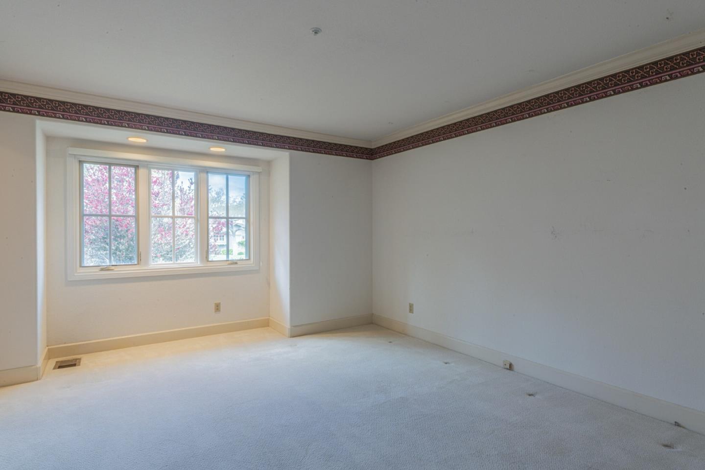 Detail Gallery Image 32 of 38 For 25683 Meadowview Ct, Salinas,  CA 93908 - 3 Beds | 3 Baths