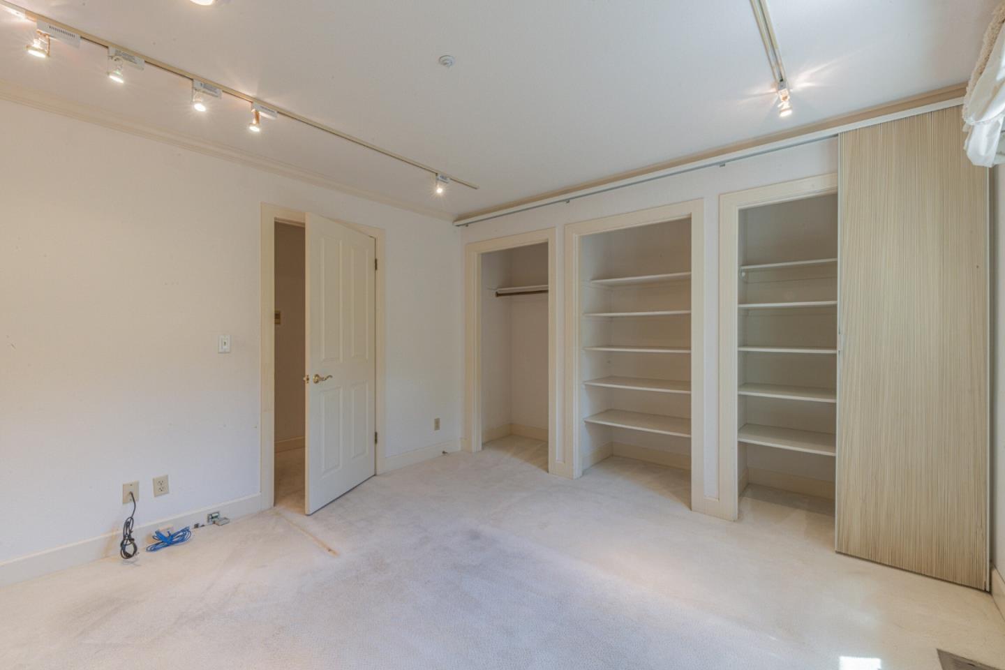 Detail Gallery Image 36 of 38 For 25683 Meadowview Ct, Salinas,  CA 93908 - 3 Beds | 3 Baths