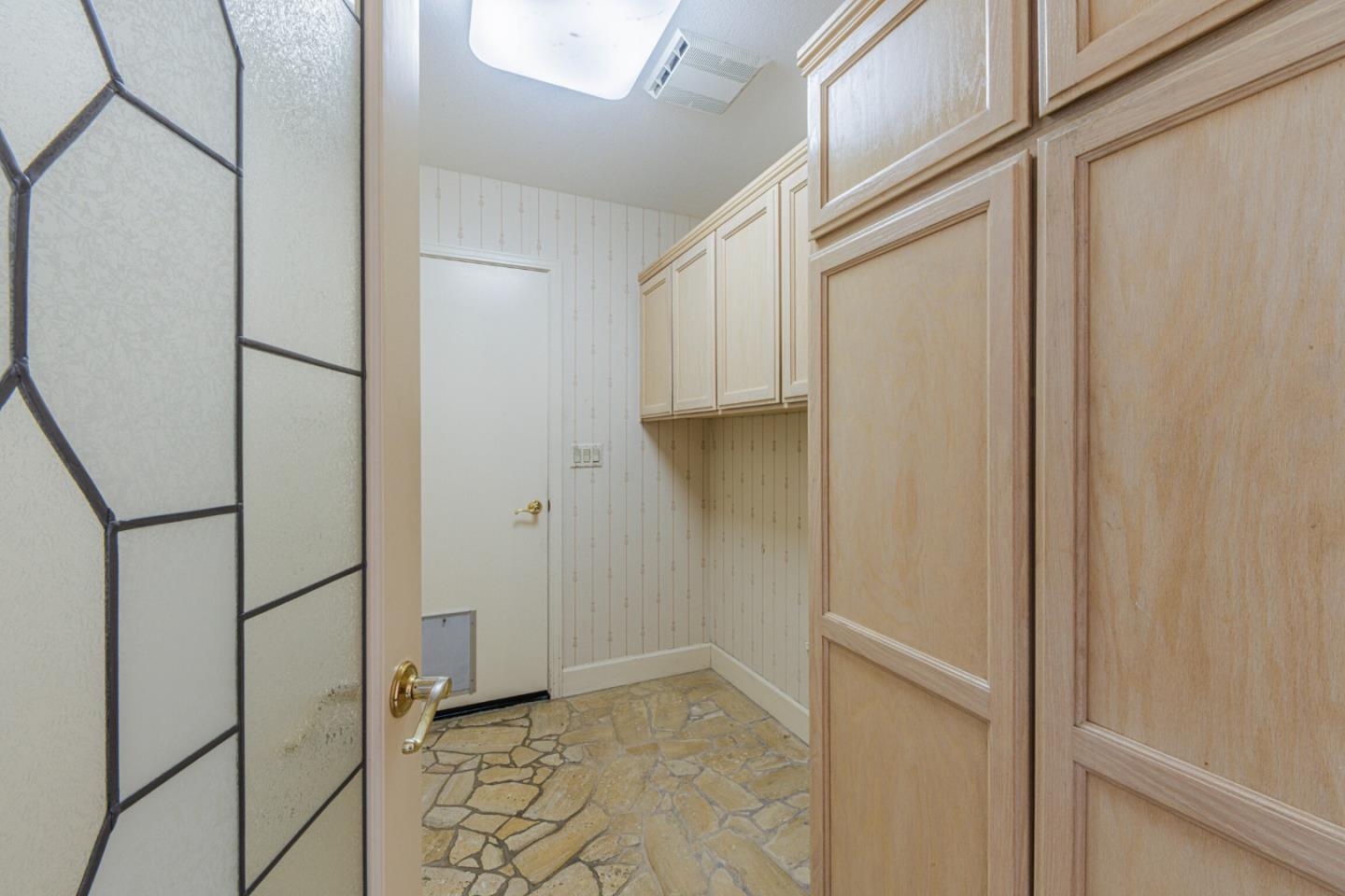 Detail Gallery Image 38 of 38 For 25683 Meadowview Ct, Salinas,  CA 93908 - 3 Beds | 3 Baths