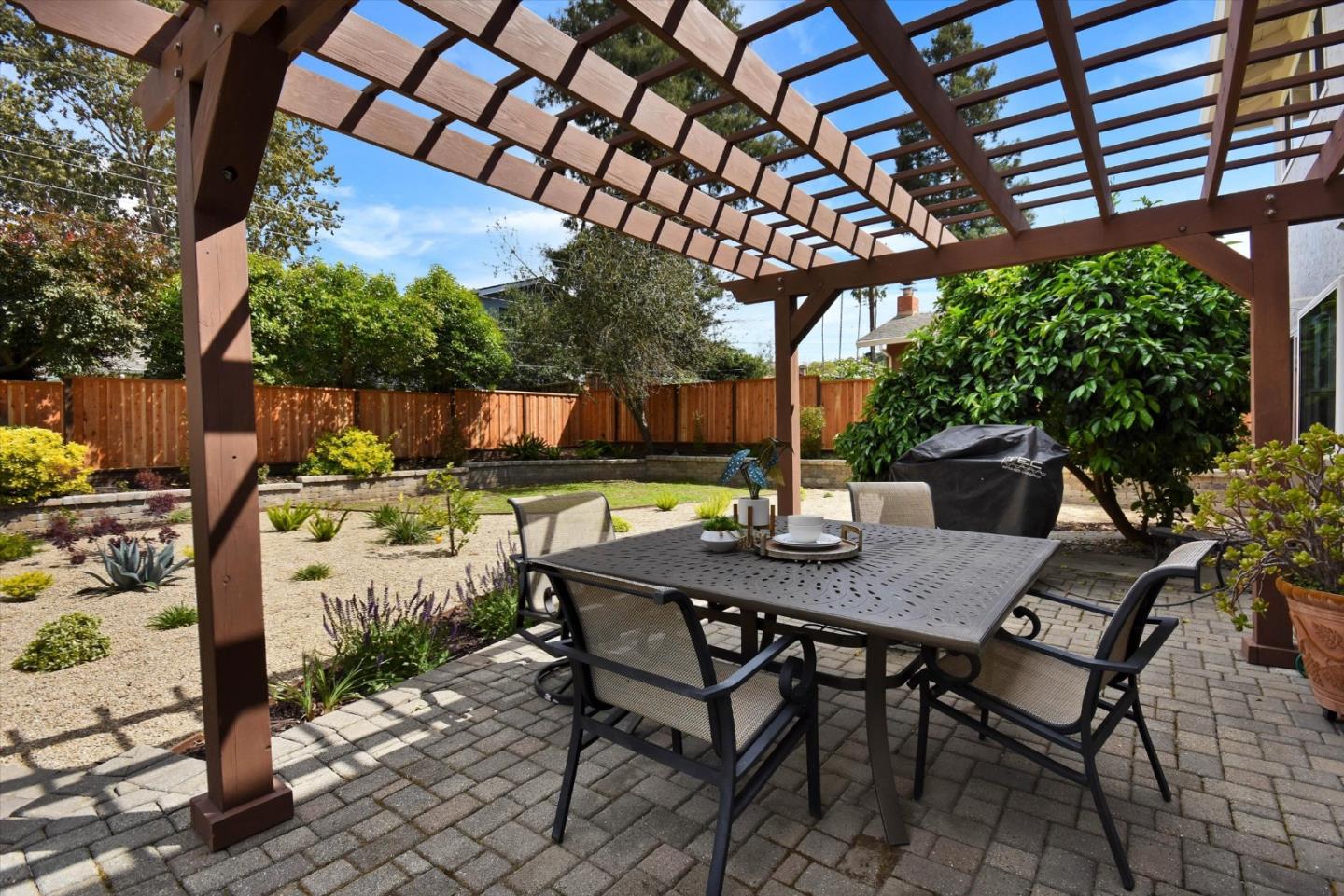 Detail Gallery Image 14 of 35 For Address Not Disclosed, Los Gatos,  CA 95032 - 4 Beds | 2/1 Baths