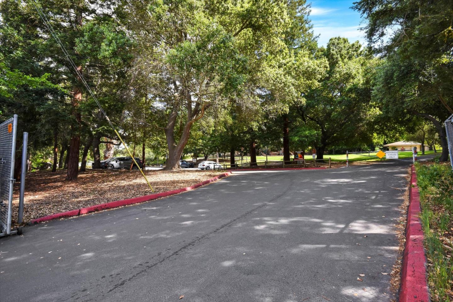 Detail Gallery Image 34 of 35 For Address Not Disclosed, Los Gatos,  CA 95032 - 4 Beds | 2/1 Baths