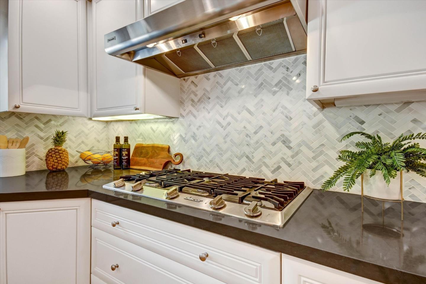 Detail Gallery Image 7 of 35 For Address Not Disclosed, Los Gatos,  CA 95032 - 4 Beds | 2/1 Baths