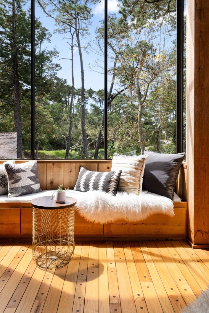 Detail Gallery Image 17 of 88 For 73 Mount Devon Rd, Carmel Highlands,  CA 93923 - 5 Beds | 3/1 Baths