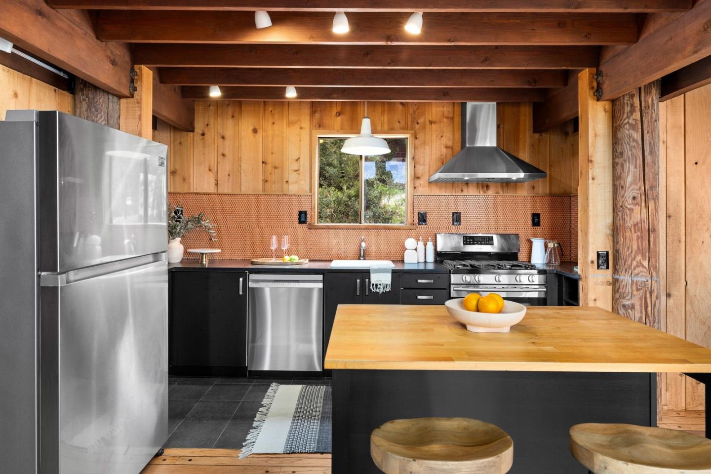 Detail Gallery Image 21 of 88 For 73 Mount Devon Rd, Carmel Highlands,  CA 93923 - 5 Beds | 3/1 Baths