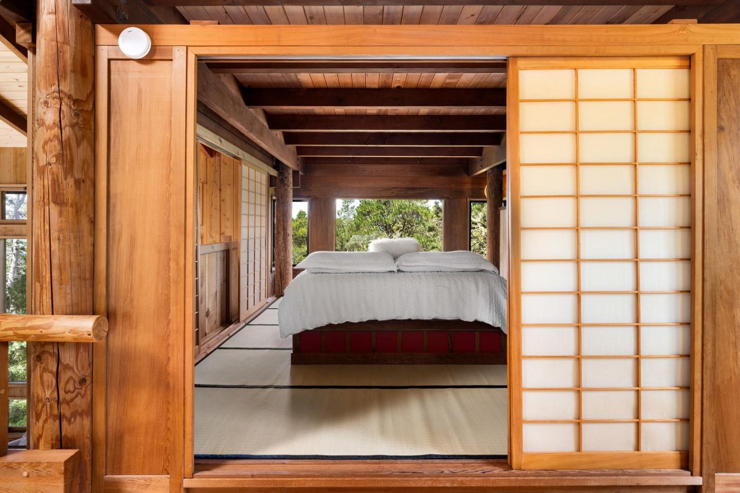 Detail Gallery Image 34 of 88 For 73 Mount Devon Rd, Carmel Highlands,  CA 93923 - 5 Beds | 3/1 Baths