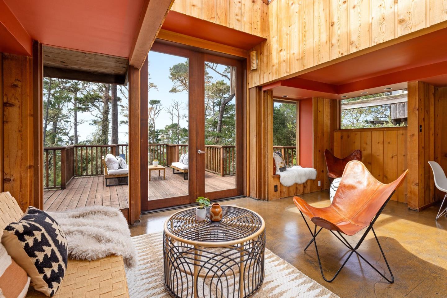 Detail Gallery Image 60 of 88 For 73 Mount Devon Rd, Carmel Highlands,  CA 93923 - 5 Beds | 3/1 Baths