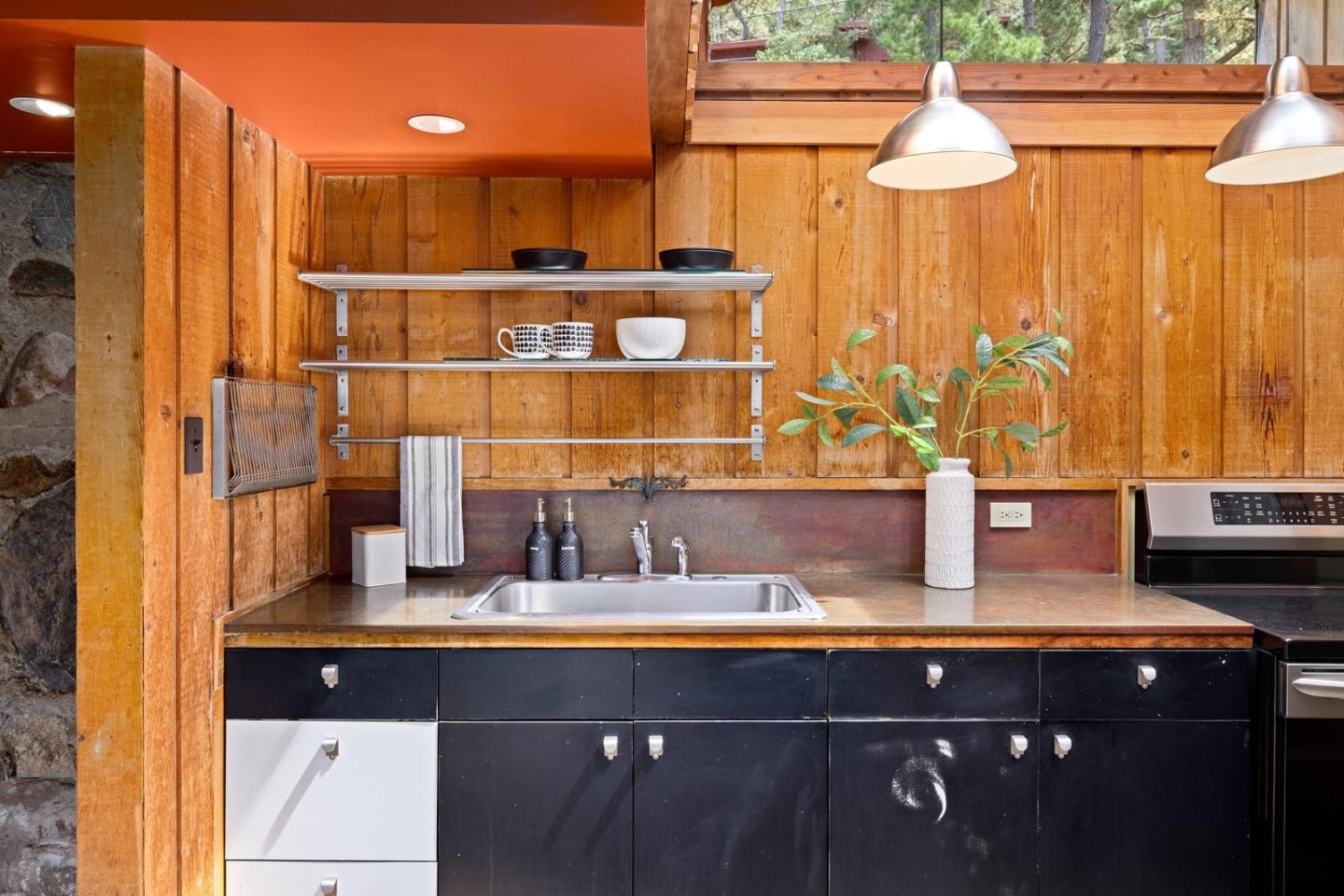 Detail Gallery Image 71 of 88 For 73 Mount Devon Rd, Carmel Highlands,  CA 93923 - 5 Beds | 3/1 Baths