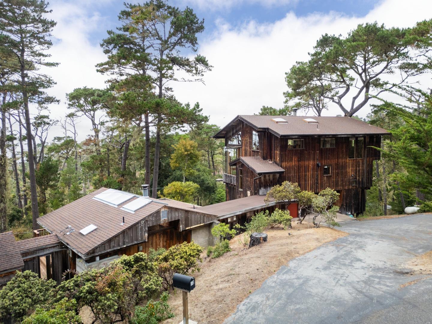 Detail Gallery Image 81 of 88 For 73 Mount Devon Rd, Carmel Highlands,  CA 93923 - 5 Beds | 3/1 Baths