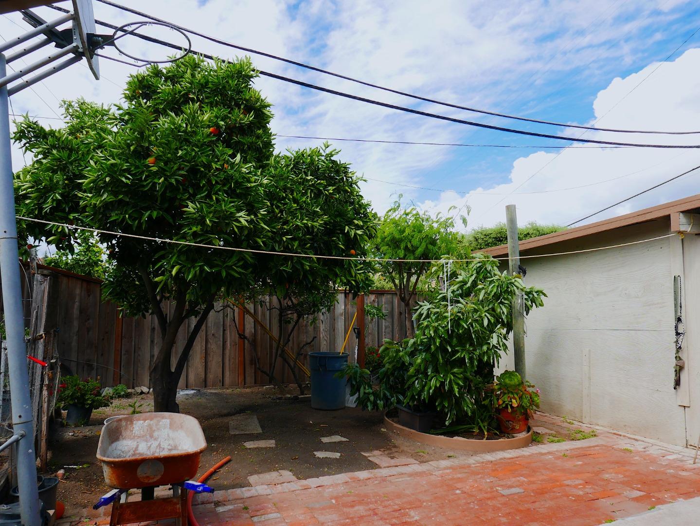 Detail Gallery Image 39 of 41 For 617 Savstrom Way, San Jose,  CA 95111 - 3 Beds | 2 Baths