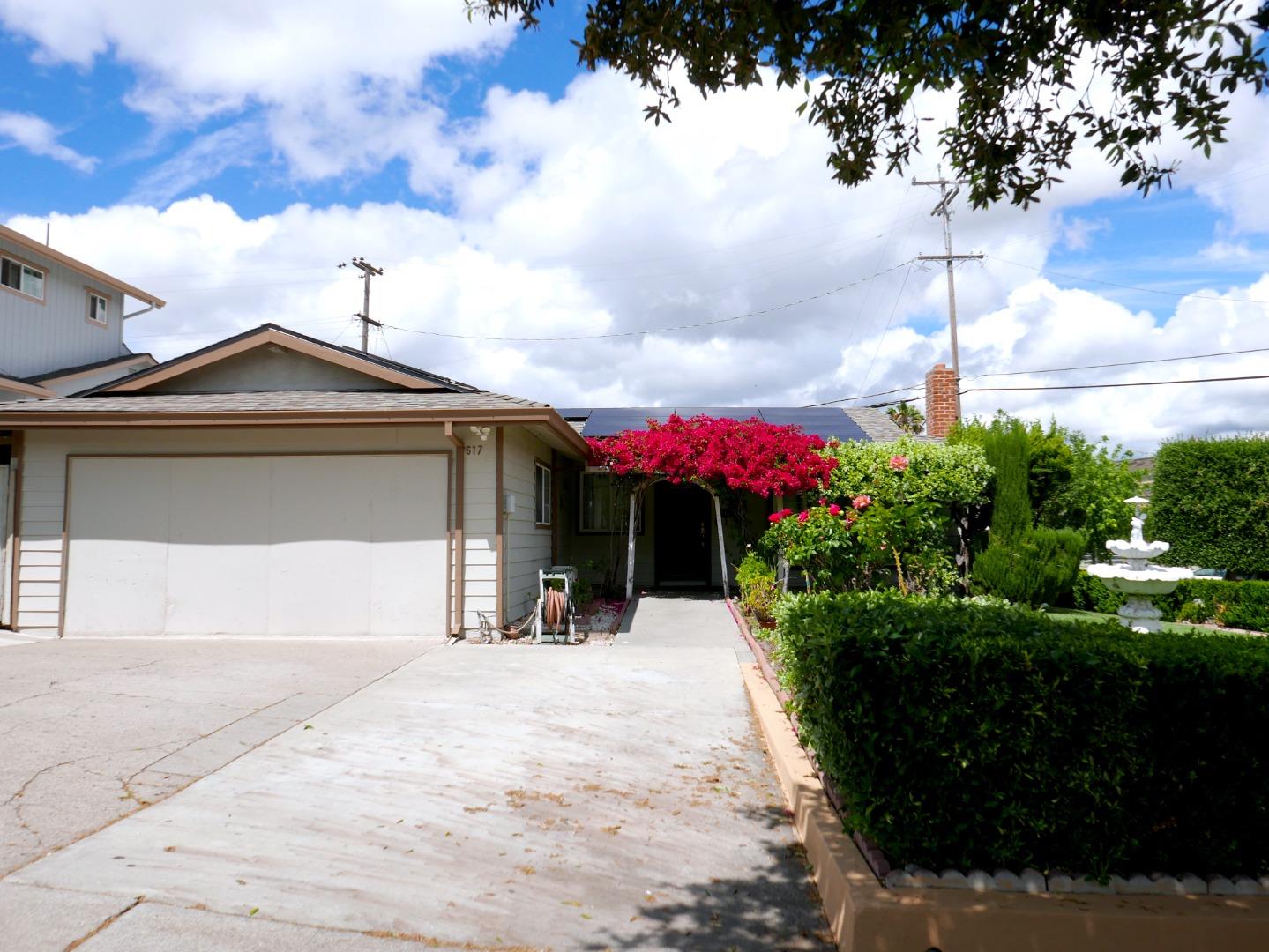 Detail Gallery Image 5 of 41 For 617 Savstrom Way, San Jose,  CA 95111 - 3 Beds | 2 Baths