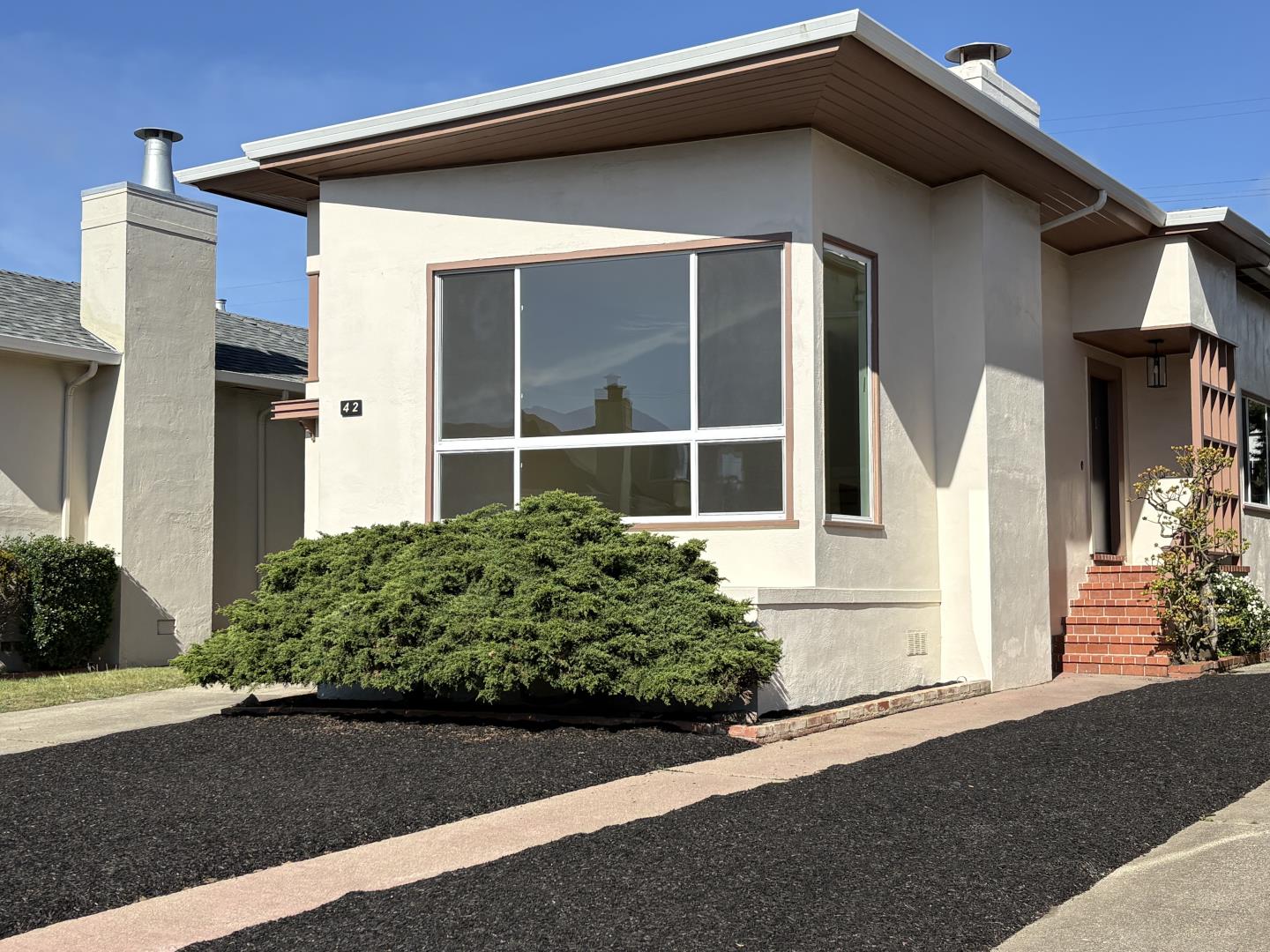 Detail Gallery Image 2 of 61 For 42 Lake Forest Dr, Daly City,  CA 94015 - 2 Beds | 1 Baths