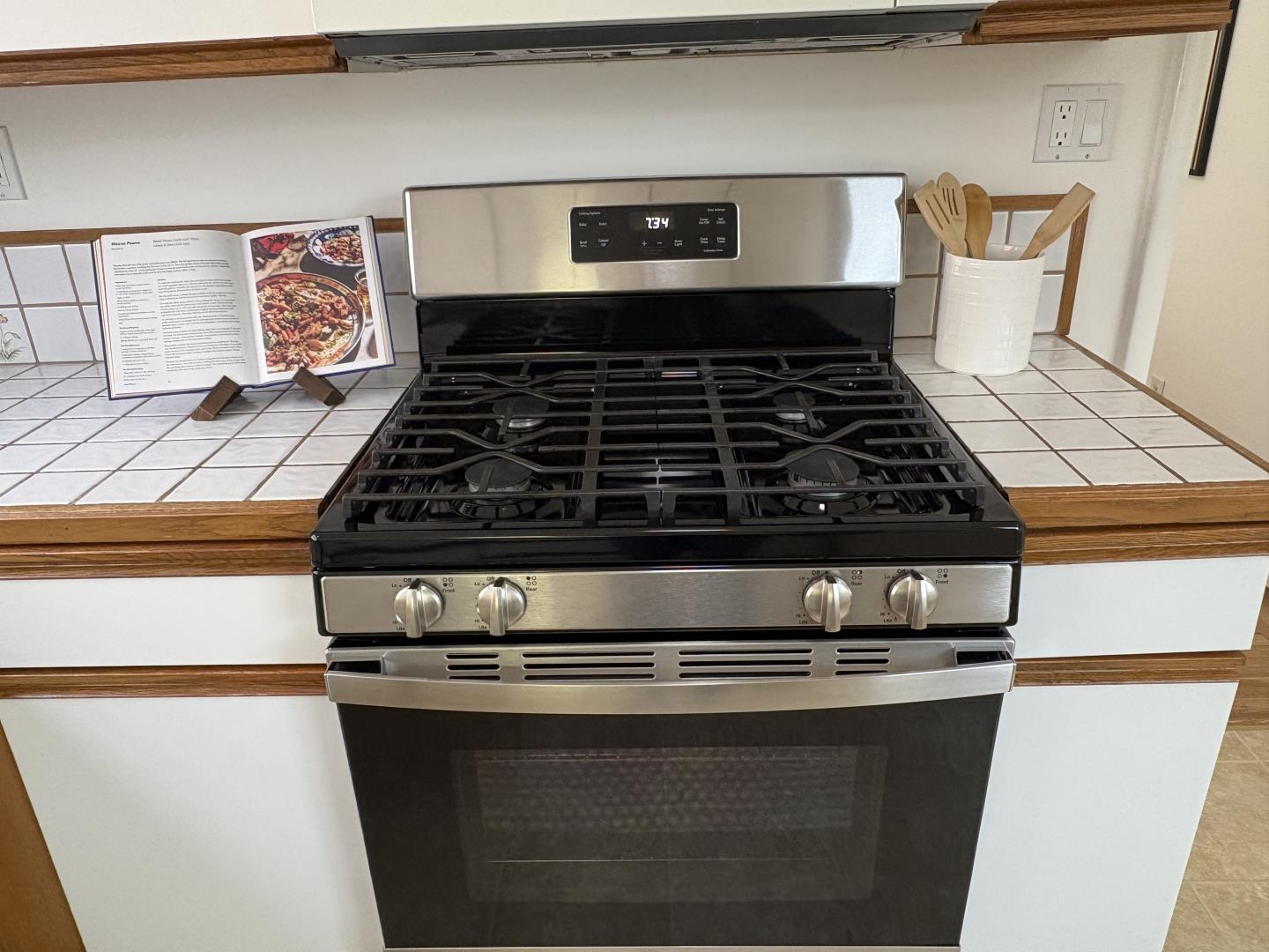 Detail Gallery Image 38 of 61 For 42 Lake Forest Dr, Daly City,  CA 94015 - 2 Beds | 1 Baths