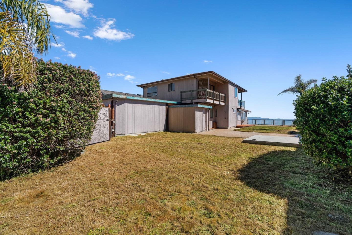 Detail Gallery Image 15 of 43 For 4360 Opal Cliff Dr, Santa Cruz,  CA 95062 - 3 Beds | 2 Baths