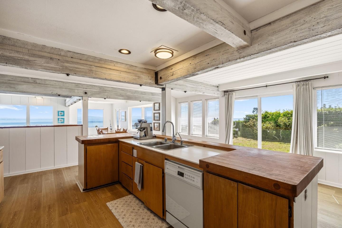 Detail Gallery Image 22 of 43 For 4360 Opal Cliff Dr, Santa Cruz,  CA 95062 - 3 Beds | 2 Baths