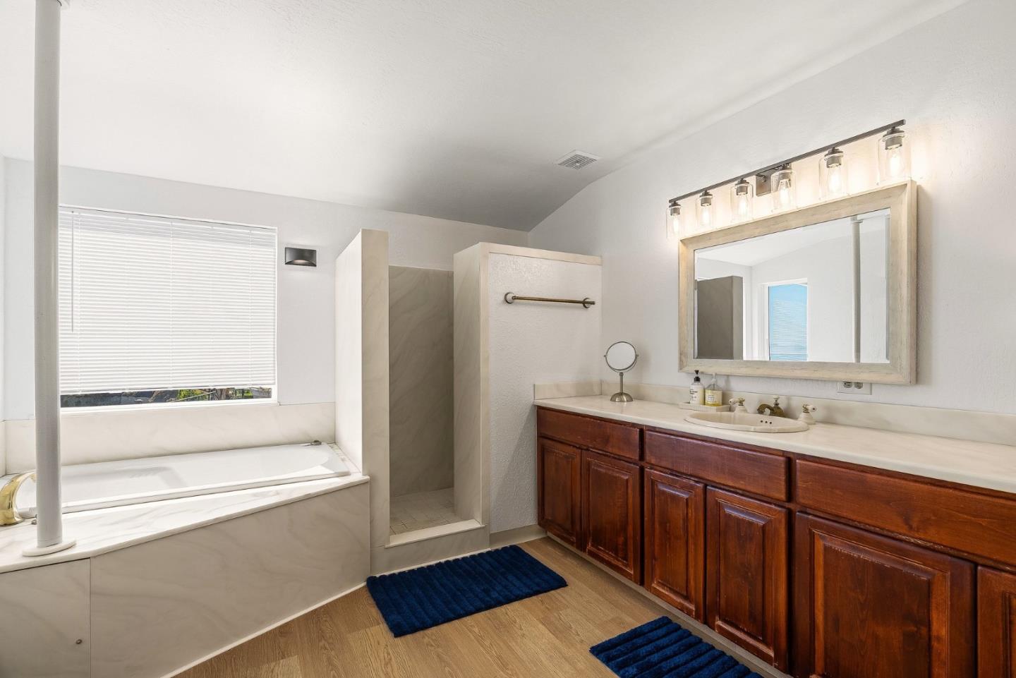 Detail Gallery Image 32 of 43 For 4360 Opal Cliff Dr, Santa Cruz,  CA 95062 - 3 Beds | 2 Baths