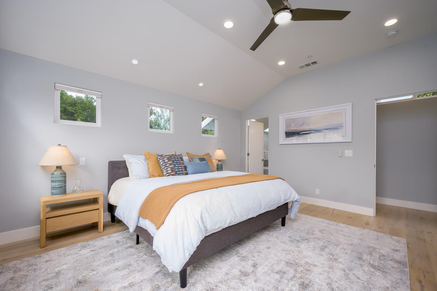 Detail Gallery Image 10 of 26 For 113 Seale Ave, Palo Alto,  CA 94301 - 4 Beds | 3 Baths