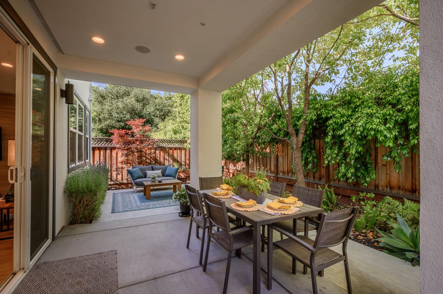 Detail Gallery Image 22 of 26 For 113 Seale Ave, Palo Alto,  CA 94301 - 4 Beds | 3 Baths