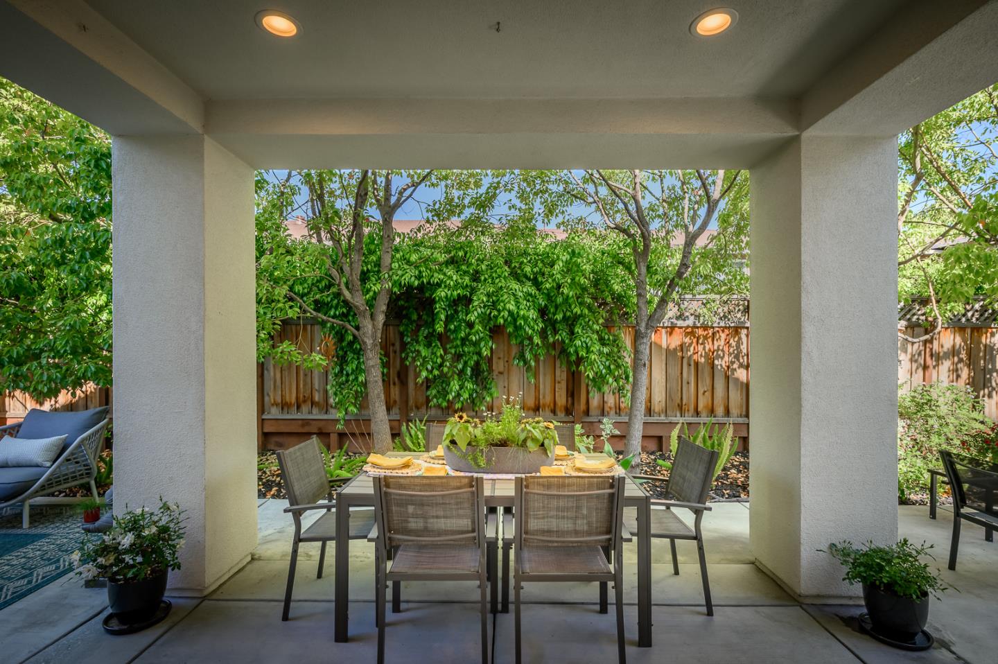 Detail Gallery Image 23 of 26 For 113 Seale Ave, Palo Alto,  CA 94301 - 4 Beds | 3 Baths