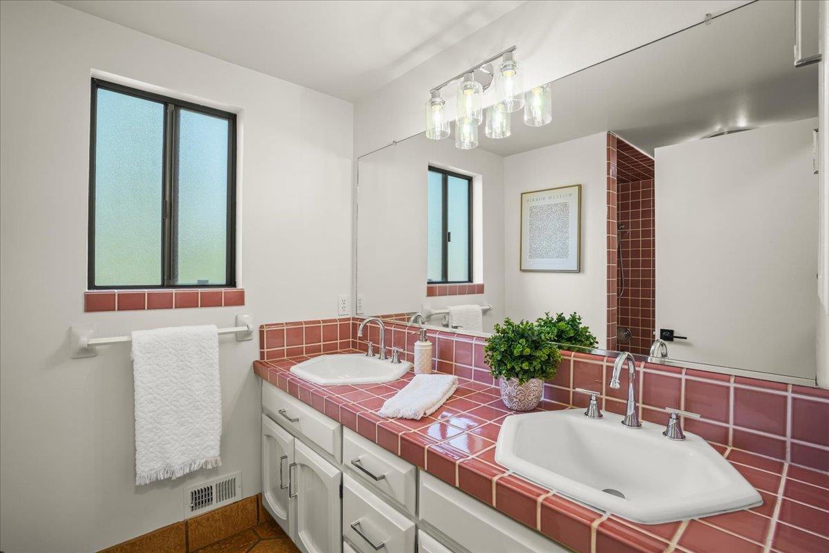 Detail Gallery Image 24 of 50 For Godfrey Ave, Gilroy,  CA 95020 - 4 Beds | 2/1 Baths