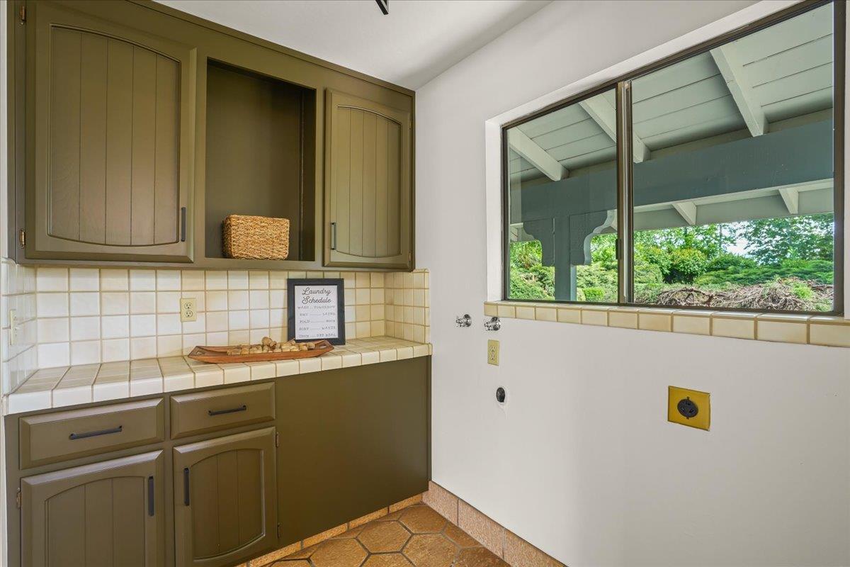 Detail Gallery Image 26 of 50 For Godfrey Ave, Gilroy,  CA 95020 - 4 Beds | 2/1 Baths