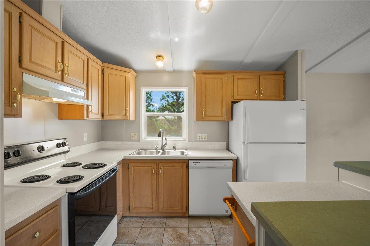 Detail Gallery Image 38 of 50 For Godfrey Ave, Gilroy,  CA 95020 - 4 Beds | 2/1 Baths