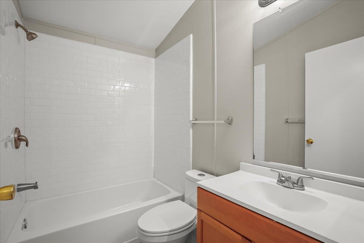 Detail Gallery Image 41 of 50 For Godfrey Ave, Gilroy,  CA 95020 - 4 Beds | 2/1 Baths